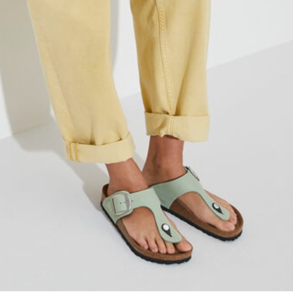 NEW Birkenstock Gizeh Big Buckle Nubuck Leather sandals in Matcha size 37 - Picture 2 of 5